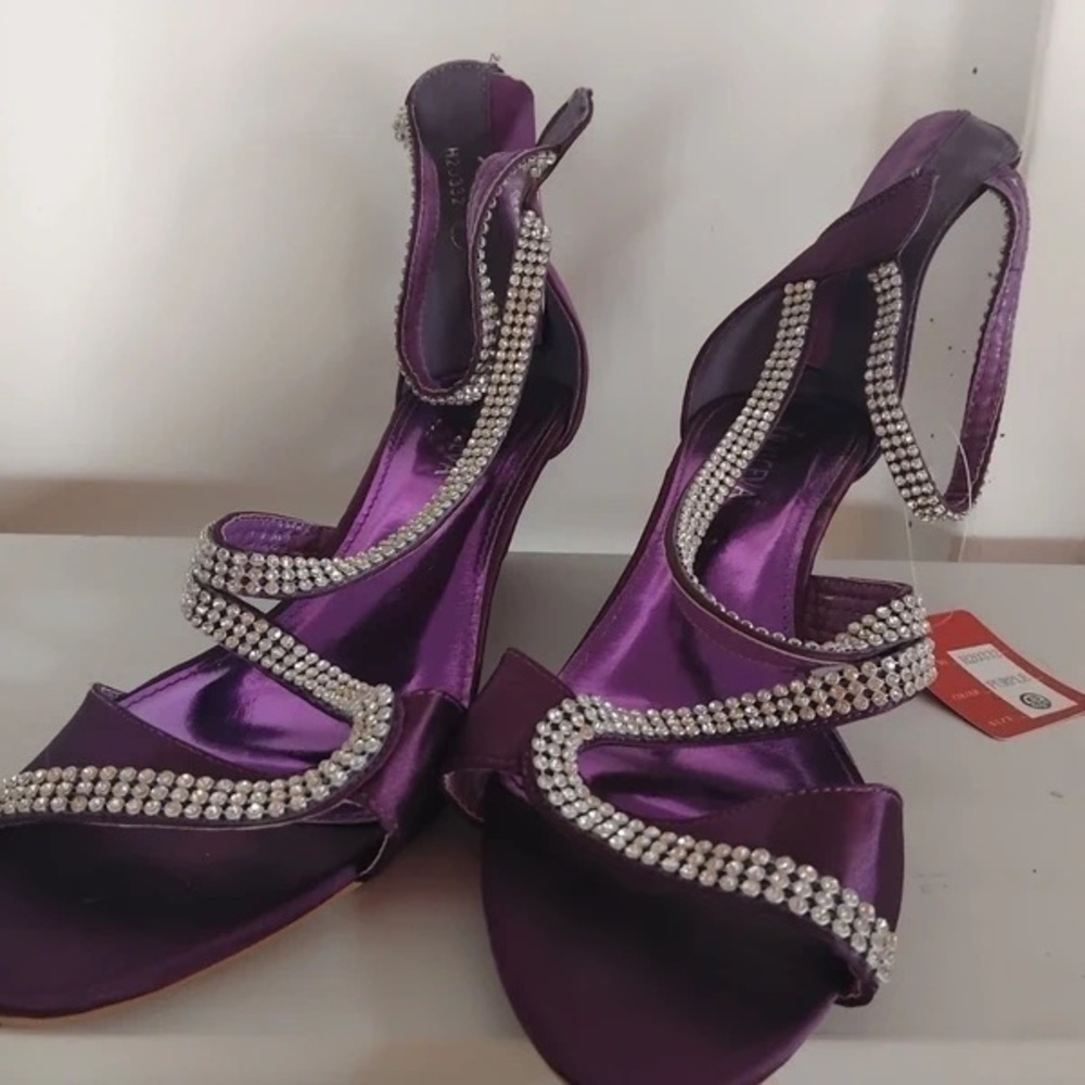 Elegant Purple Satin Heels with Rhinestone Accents